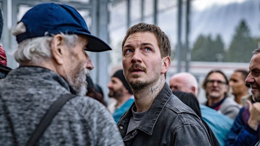 Better Place, A (aflevering 1+2)